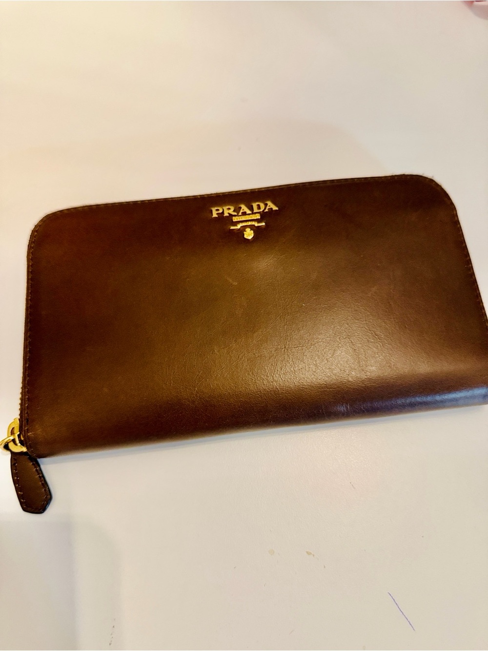Prada  Zip Wallet - Brown Leather